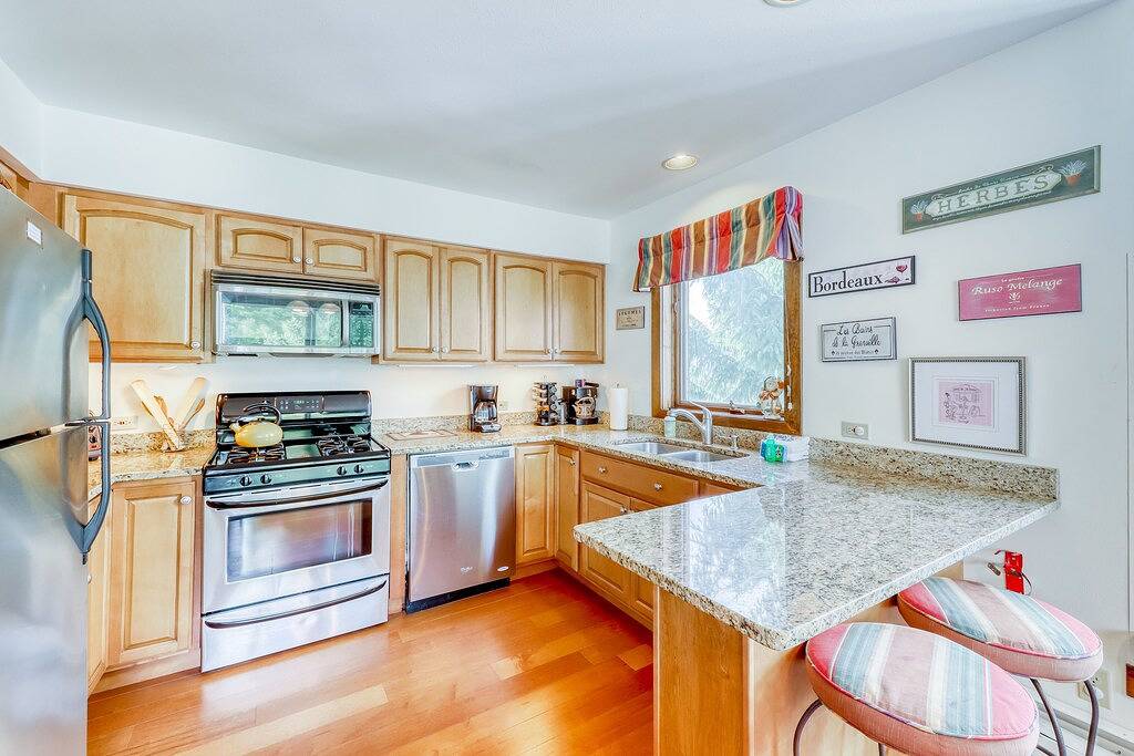 Ski-in / Ski-out Sunrise Eigentumswohnung mit Gemeinschaftspool und Whirlpool - großartiger Skiurlaub! in Killington, Rutland County