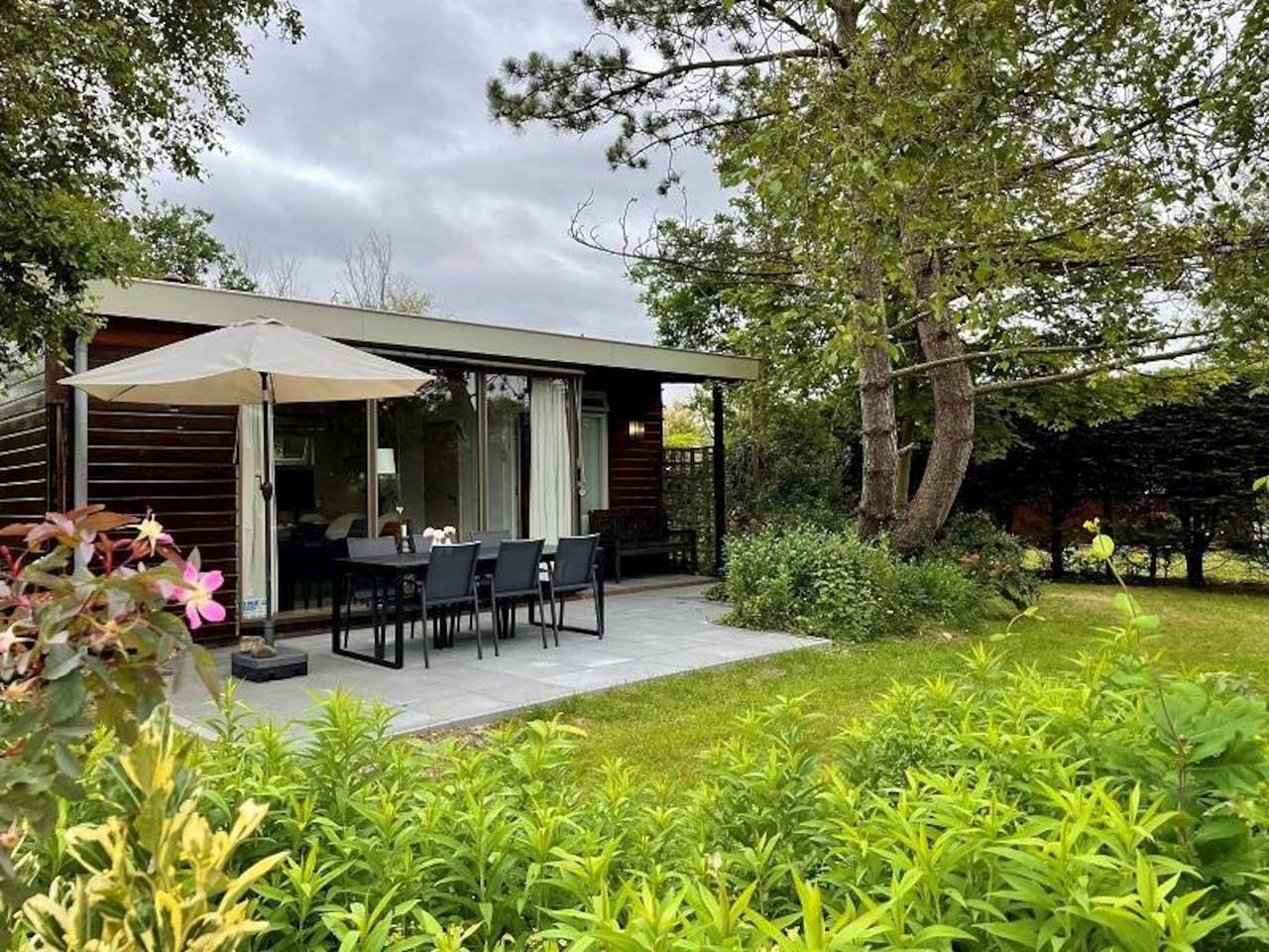 Bungalow in Eureka mit privatem Garten in Sint Maartensvlotbrug, Noord-Holland - Nordseeküste
