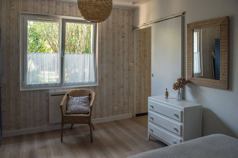 Angenehmer, ruhiger Pavillon im Garten der Besitzer in Le Bois-Plage-en-Ré, Ile de Re