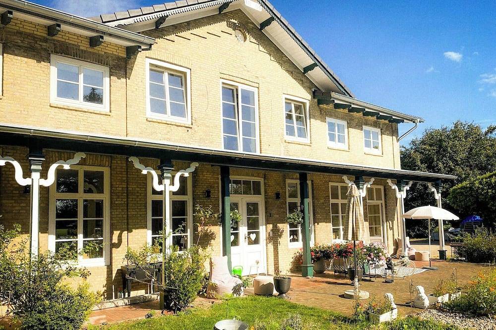 Ganze Wohnung, Ferienapartment mit künstlerischem Charme in Prasdorf, Kreis Plön