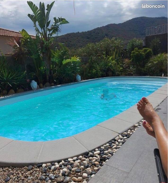 Location de vacances pour 4 personnes, avec jardin ainsi que jacuzzi et piscine à Lucciana