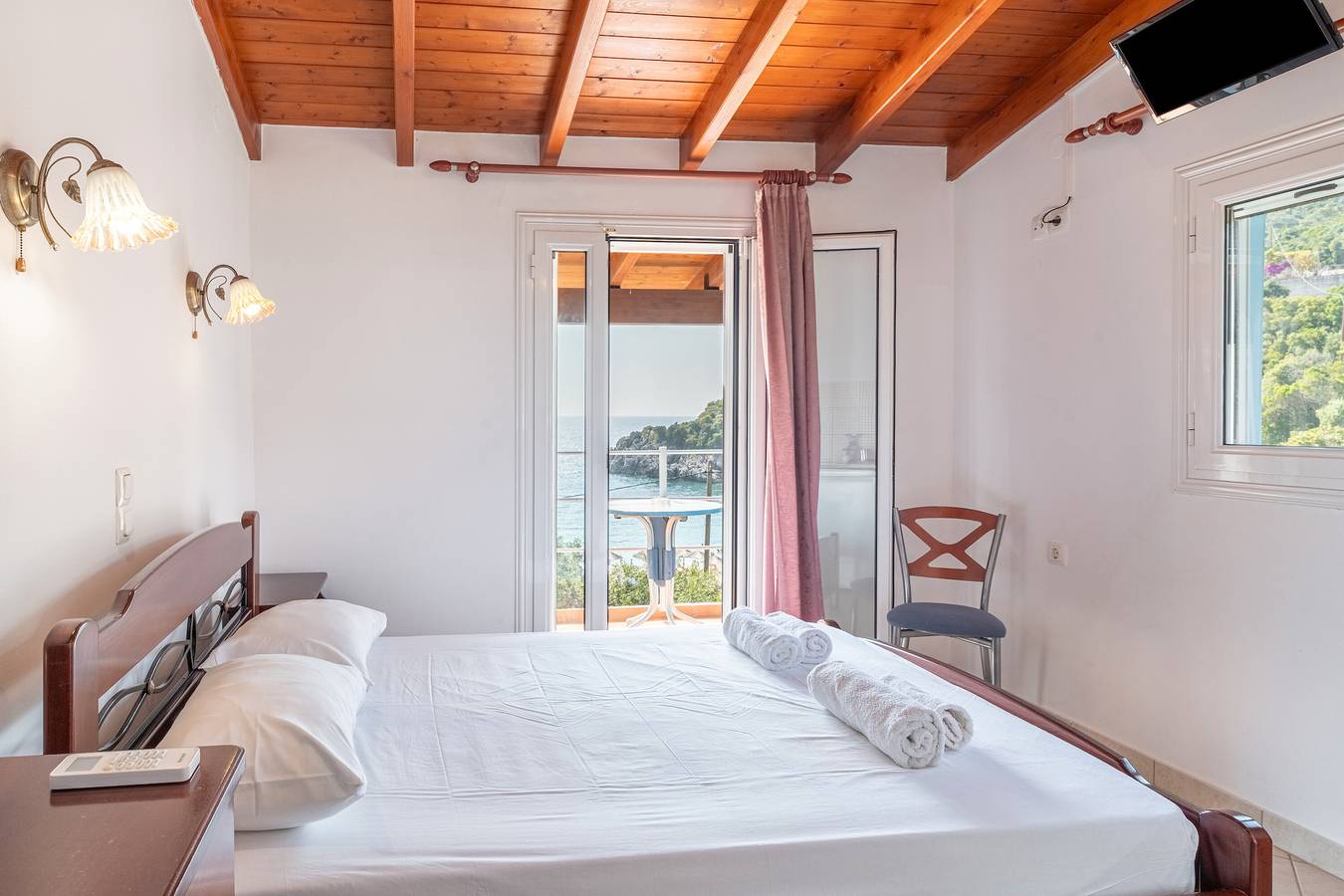 Studio Apartment 'Alex Bar Apartment 12' with Sea View, Wi-Fi and Air Conditioning in Sarakiniko Beach, Preveza regional unit