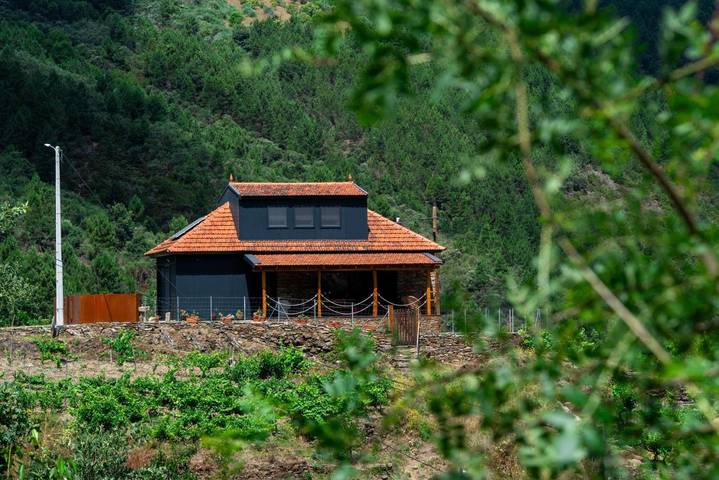Chalet para 6 pessoas, com jardim e vista em Chaves