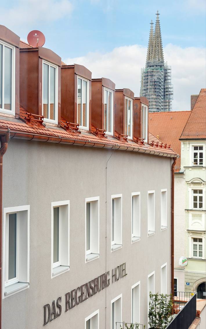Hotel, mit Balkon/Terrasse und Terrasse