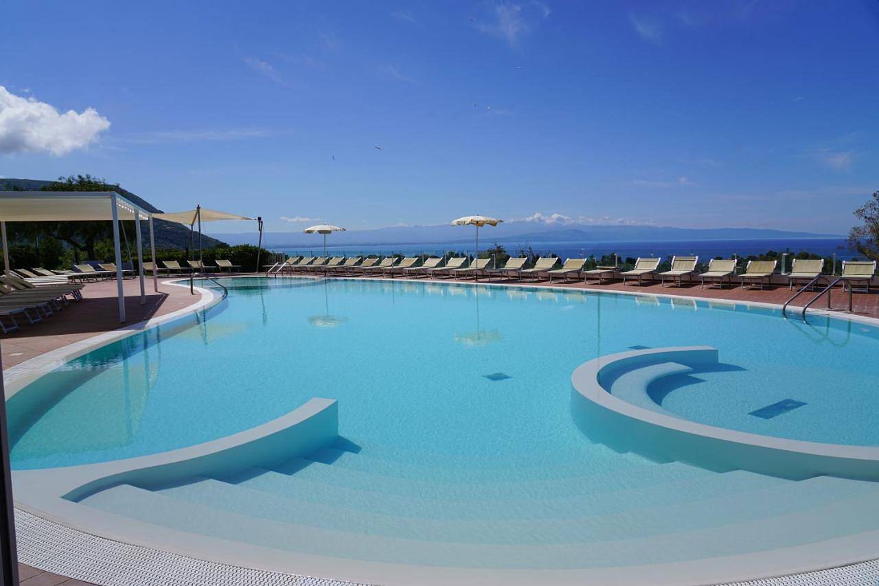 Luzia Agriresort - Piscina Panoramica e vista Mare a Capo Vaticano in Ricadi (comune), Provincia di Vibo Valentia