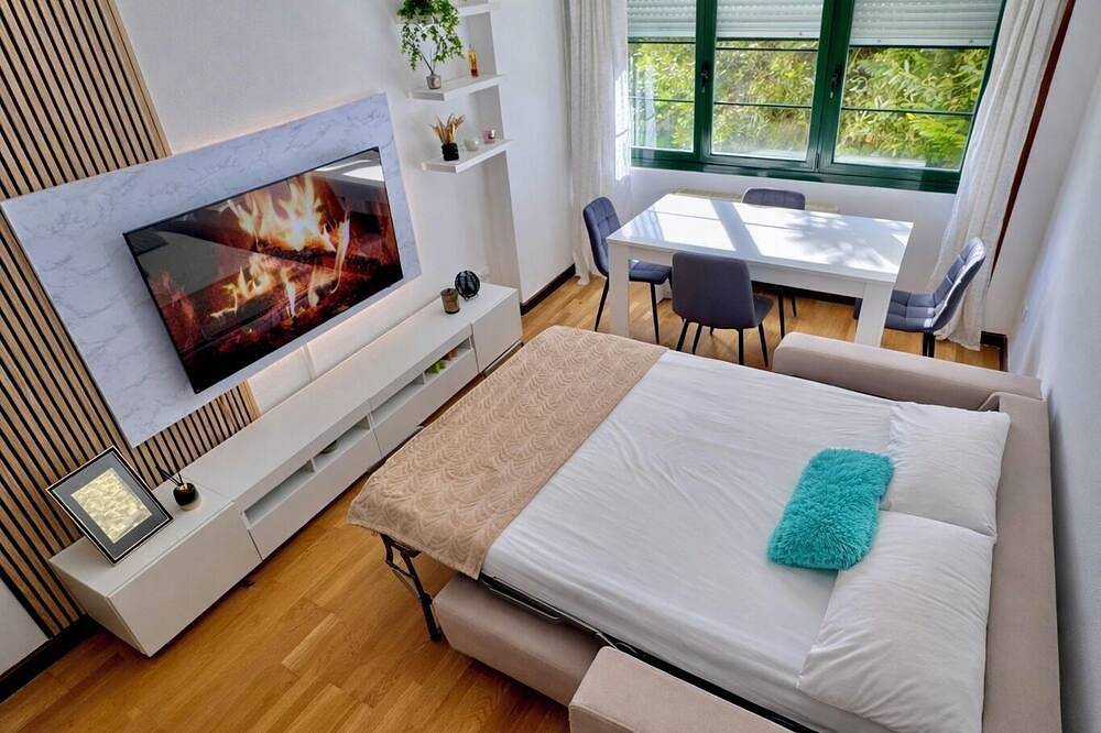 Ganze Wohnung, Bright apartment in Llanes near downtown and beaches in Llanes, Costa Verde (Spanien)