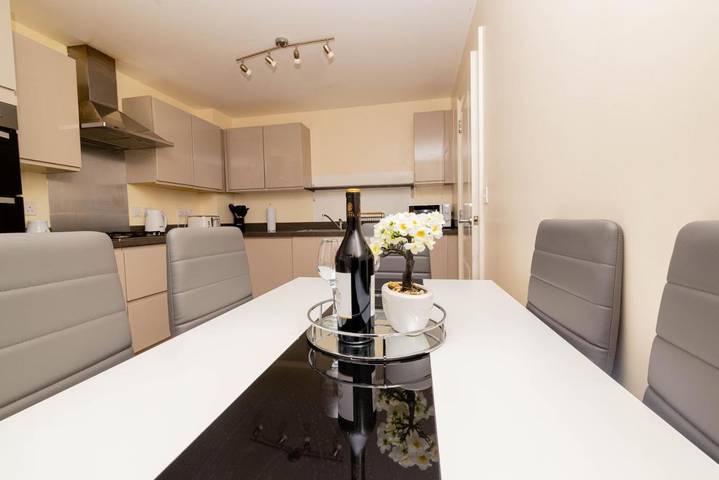 Location de vacances pour 14 personnes, avec vue et jardin à Corby - 4