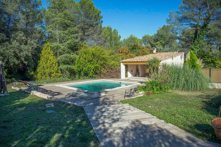 Forest house at the foot of Sainte-Victoire in Fuveau, Mediterranean Coast (France)