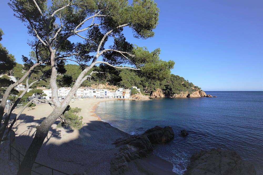 Entire apartment, Tamariu Apartment 5 pers. comfortable 150m from the beach in Tamariu, Costa Brava