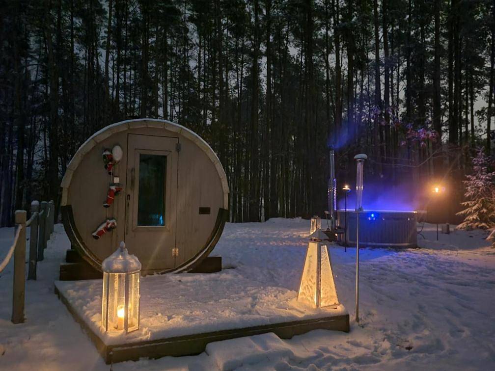 Agro Breza dom z kominkiem 80 metrów od jeziora - sauna, balia ogrodowa in Bory Tucholskie