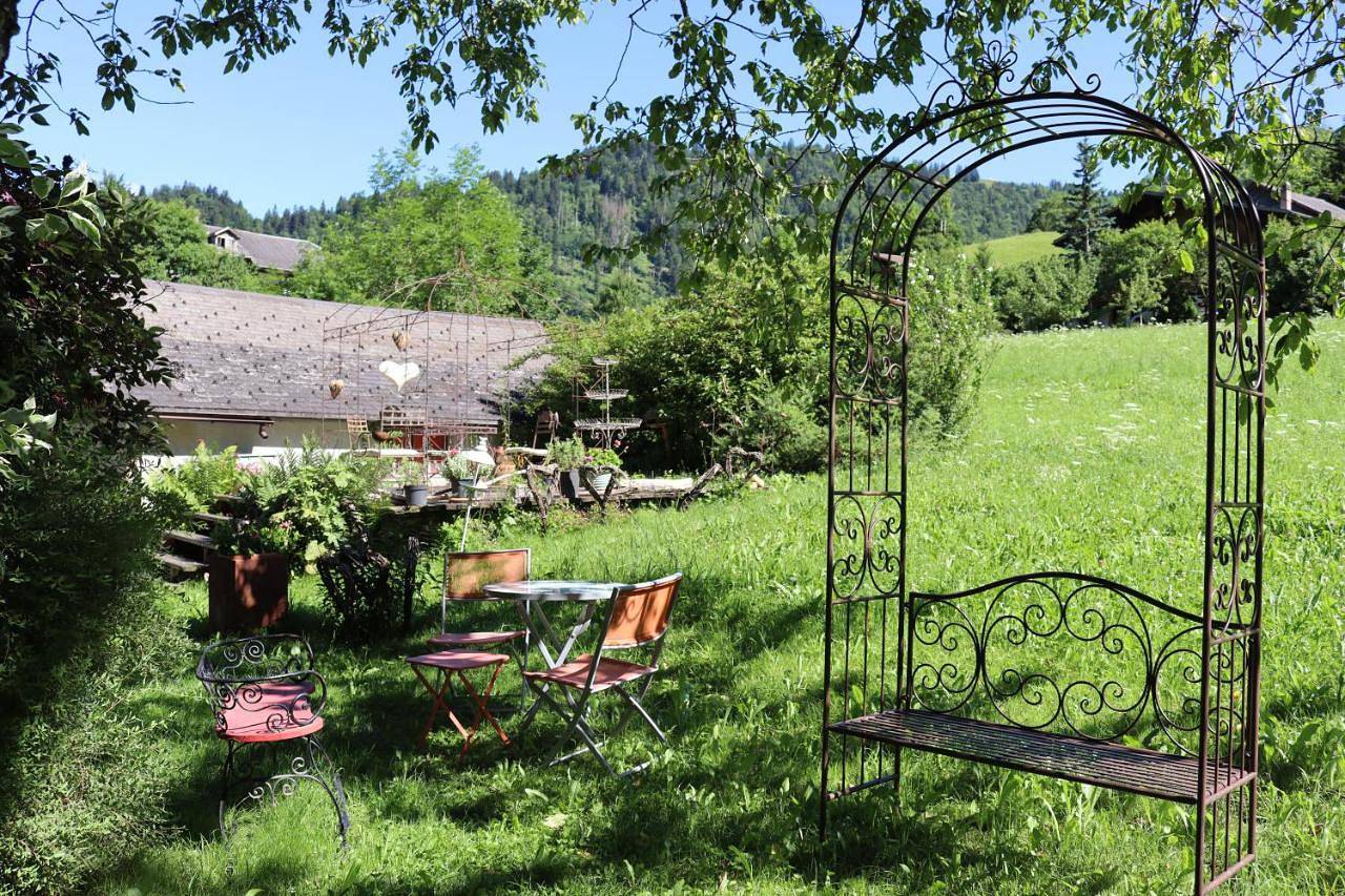 Double Room with Mountain View in La Tine, Rossinière