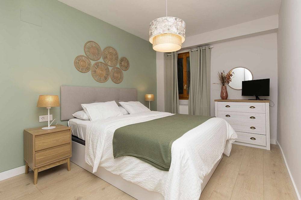 Entire apartment, Casa Josephine by Bevalle in Panticosa (Ski), Panticosa