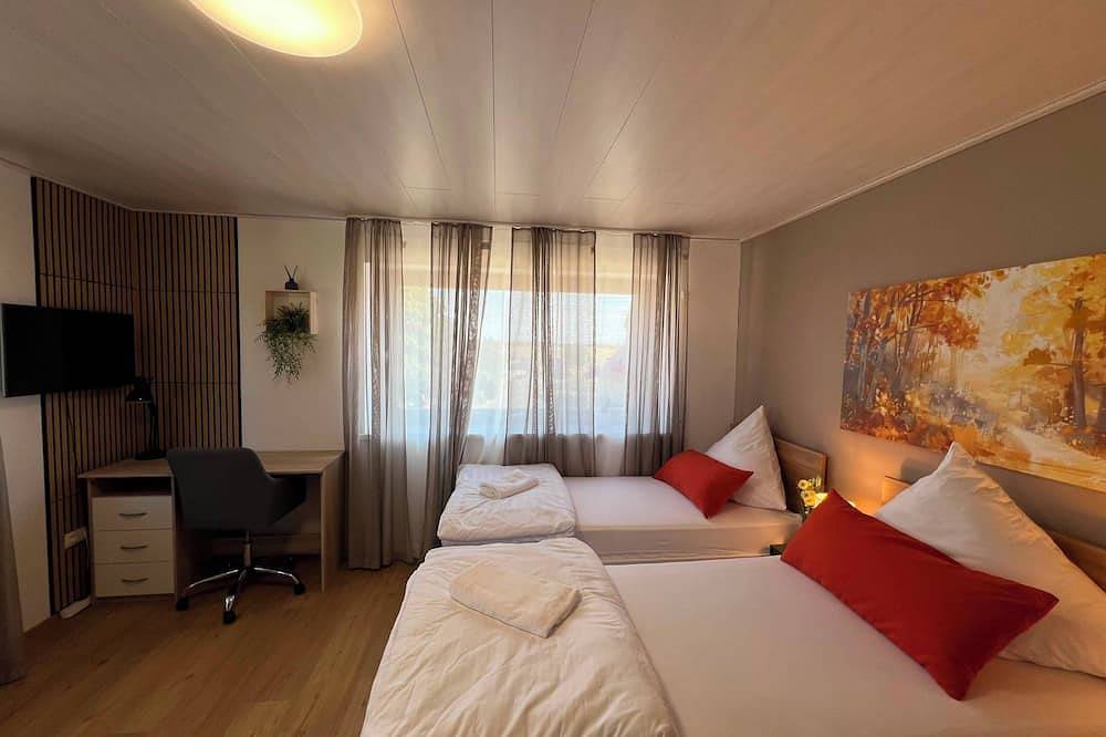 Apartamento inteiro, Modern apartment near Rothenburg - ideal for fitters & vacationers in Colmberg, Romantische Straße