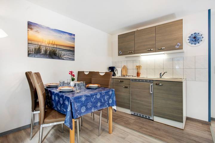 Bungalow 'Bungalow Mary Ann, Bgl 25' mit privater Terrasse und Wlan in Bakenberg, Dranske