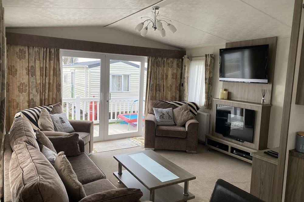 Pokerdot 1 Getaway- The perfect place to Stay, Play and Getaway.. in Mersea Island, Colchester