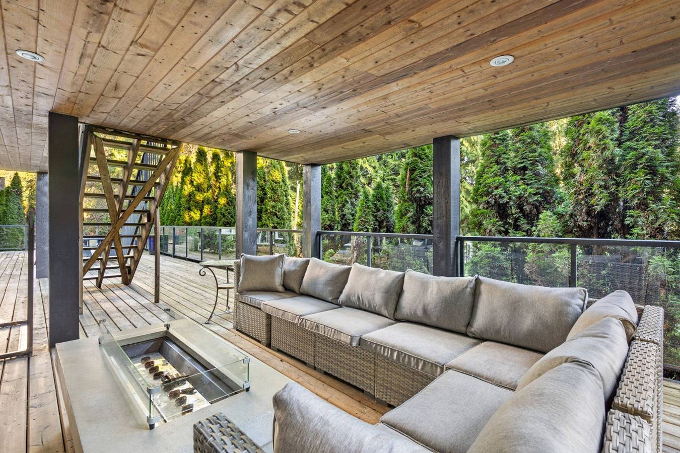 Upscale West Van Estate in Grouse Mountain