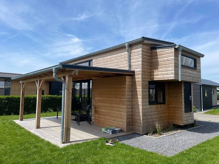 Appartement voor 4 personen, with Terras and Tuin as well as Zwembad aan de Nederlandse kust