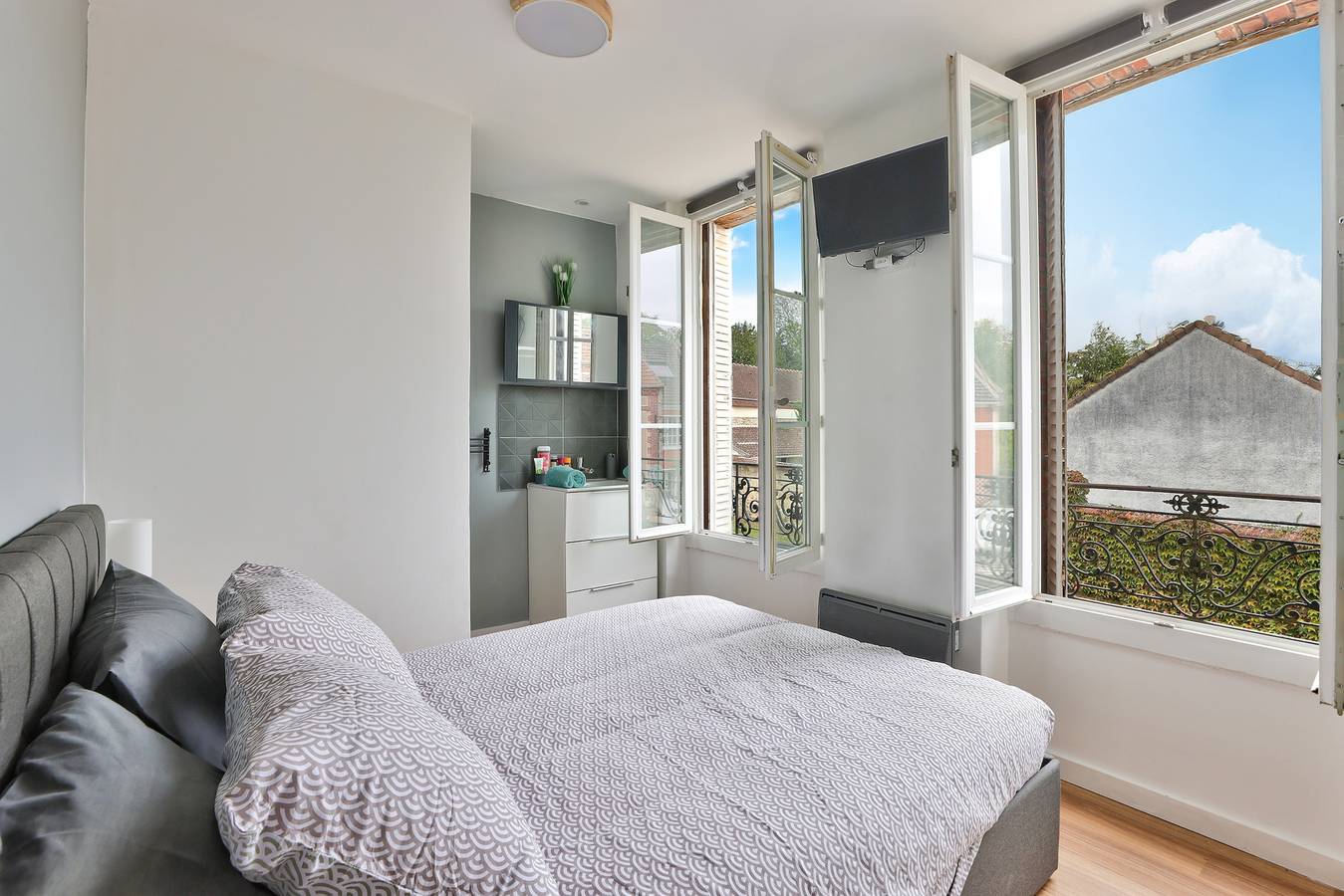 Appartement entier, Brie Lodge - Centre de Tournan in Tournan-en-Brie, Seine-et-Marne