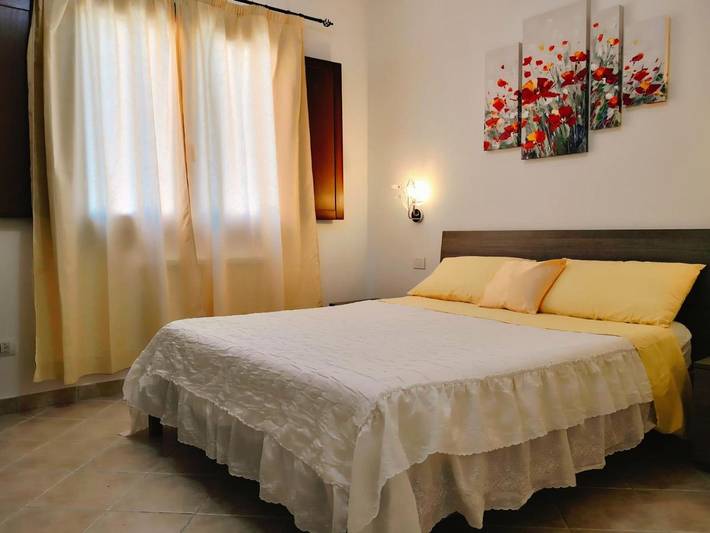 B&b per 4 persone, con panorama e giardino in Budoni