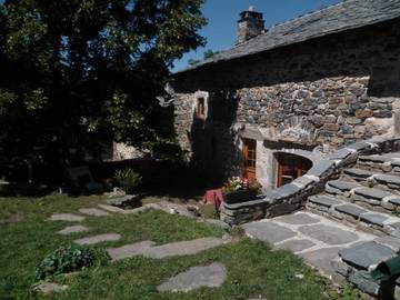 Cottage pour 2 personnes, avec jardin, animaux acceptés à Yssingeaux