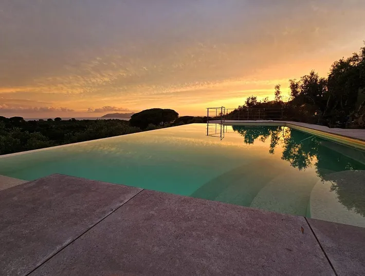 Apartamento de vacaciones para 4 personas, con vistas además de piscina y jardín - 1