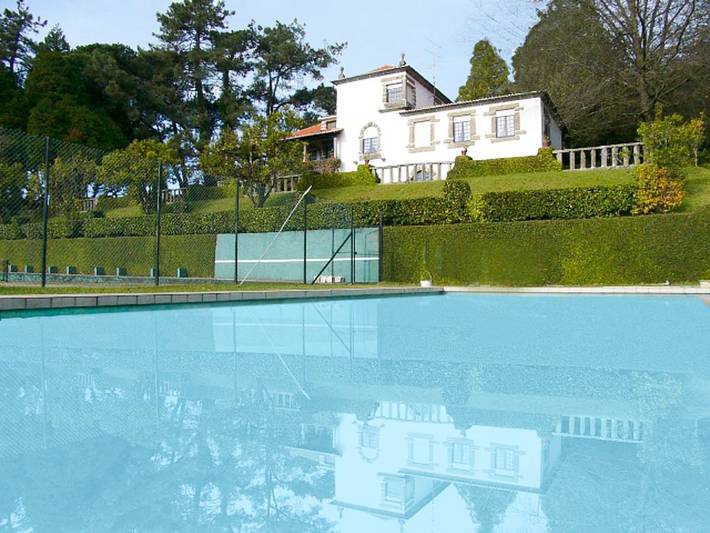 Casa rural para 12 personas, con terraza y jardín en Barcelos