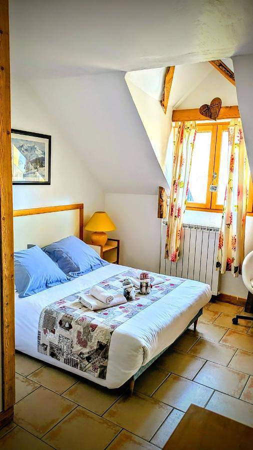 Small Double Room in Auron, Saint-Étienne-de-Tinée