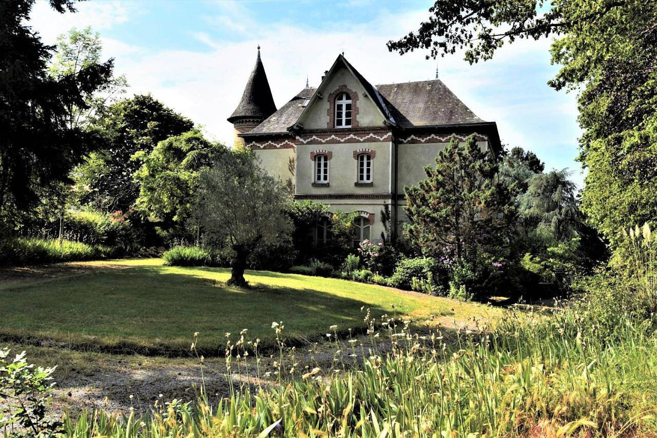 Standard Double Room in Châteauponsac, Région de Bellac