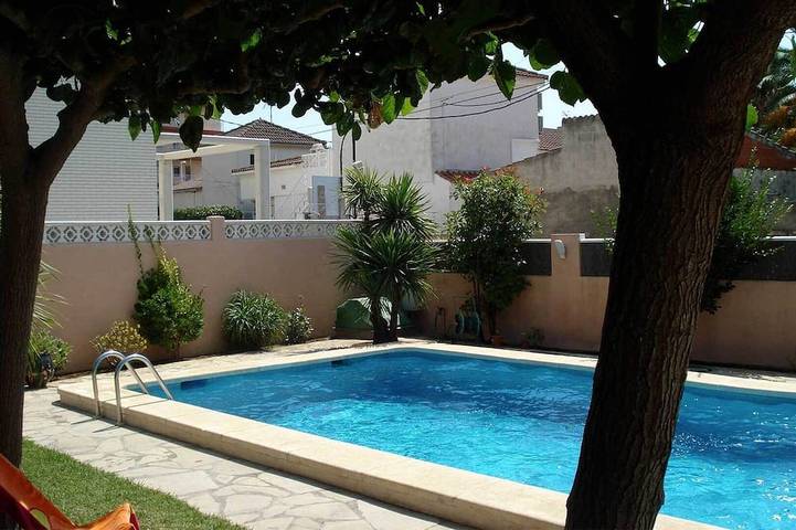 Villa pour 6 personnes, avec jardin et balcon - 1