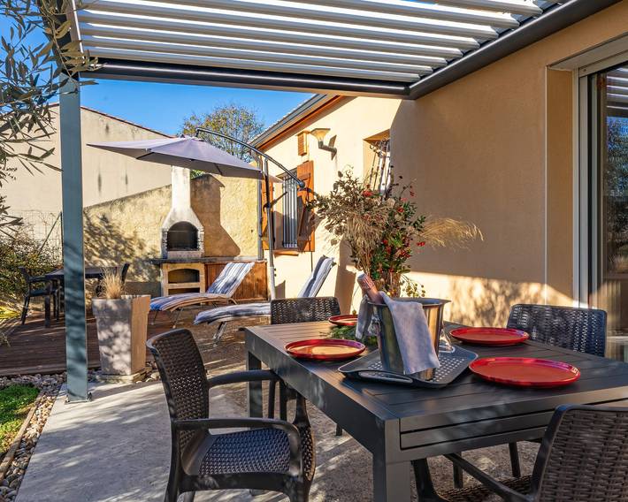 Gîte « Maguy Les Oliviers » : Vue Montagne, Wi-Fi et Climatisation in Couiza, Parc naturel régional Corbières-Fenouillèdes