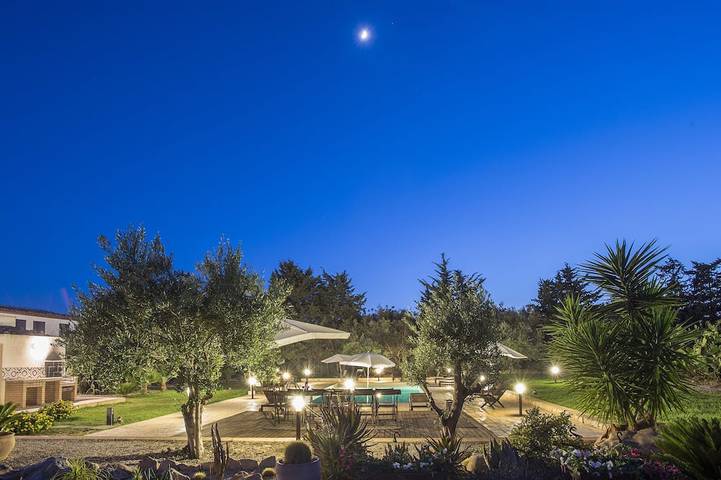 Agriturismo per 20 persone, con giardino in Scicli