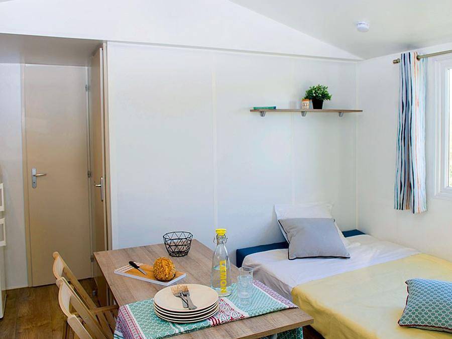 Rosapineta Camping Village - Mobilhome 6 personas - Confort | 2 Dormitorios | 4/6 Pers. | Terraza elevada | Aire acondicionado. in Rosolina Mare, Polesine