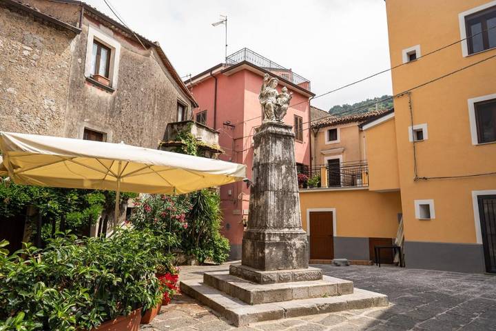 Casa vacanza per 3 persone, con balcone e panorama in San Giovanni a Piro