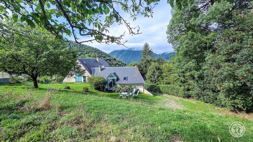 Gîte pour 2 personnes, avec jardin à Gouaux