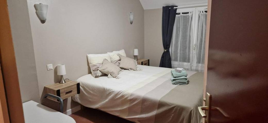 Hôtel pour 2 personnes, avec terrasse et vue à Youx - 2