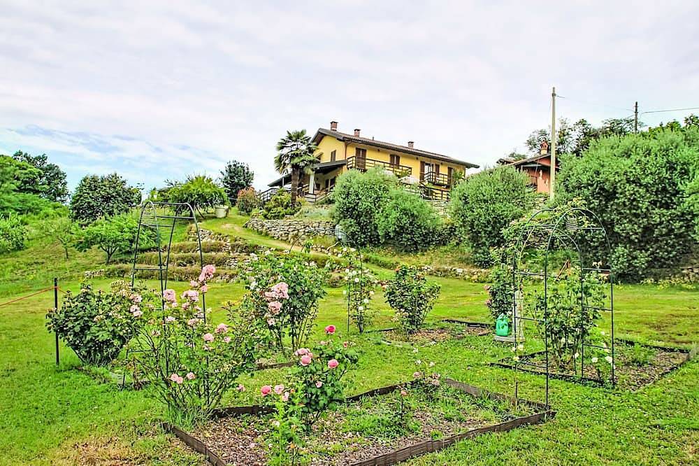 Appartement entier, Bb10 Oasi in Commune de Arona, Lago Maggiore (Piemonte)