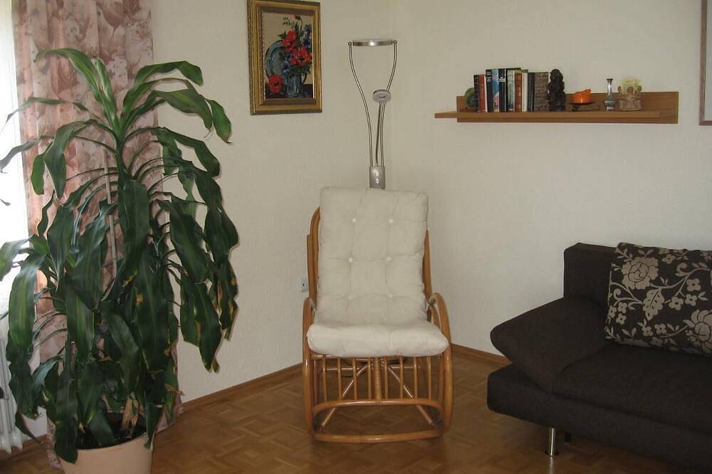 Ganze Wohnung, Fewo in stadtnaher Lage mit Garten und Grillplatz in Kelheim, Ostbayern