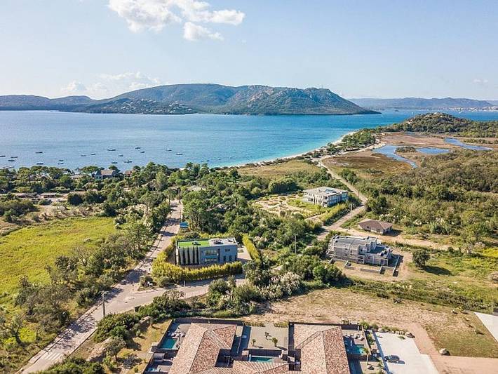 Ferienhaus für 8 Personen, mit Terrasse und Garten sowie Sauna in Ventiseri
