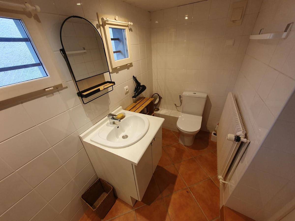 La petite chambre bleue in Amilly, Région de Montargis