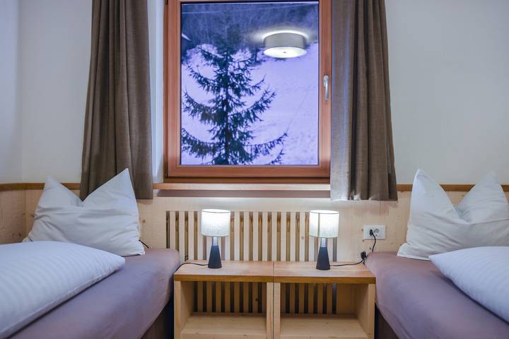 Gîte pour 5 personnes, avec balcon, animaux acceptés dans Santa Cristina Val Gardena - 3