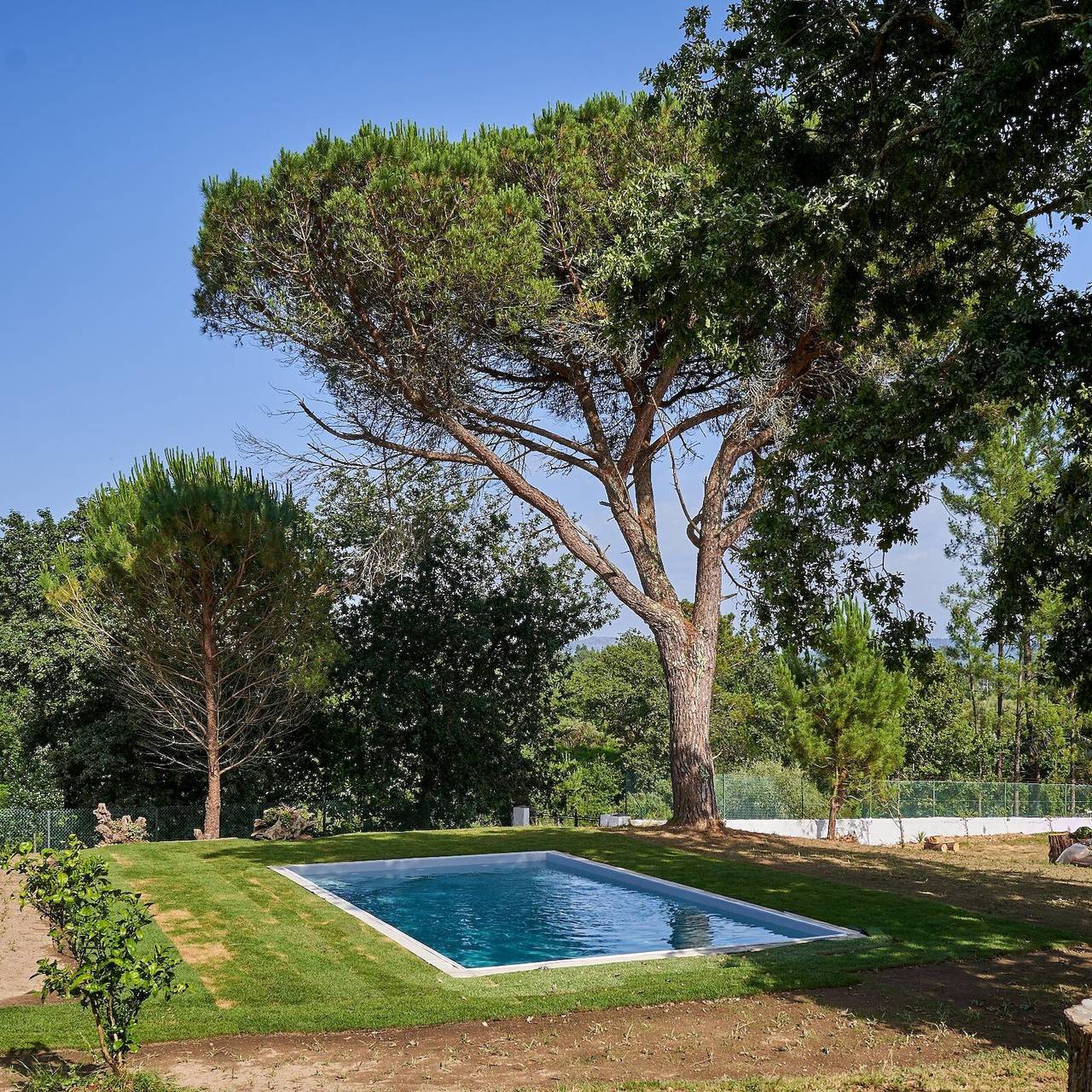 Farmhouse 'Sky House By Everkind' with Mountain View, Wi-Fi and Air Conditioning in Nogueira, Meixedo e Vilar de Murteda, Viana do Castelo District