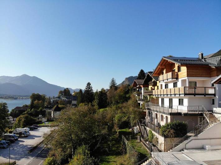Ferienwohnung für 4 Personen, mit Balkon und Terrasse sowie Seeblick und Ausblick in Sankt Wolfgang im Salzkammergut - 2