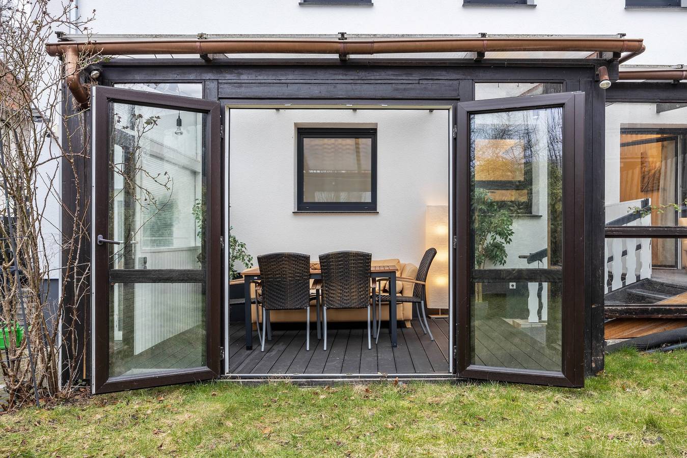 Apartamento entero, Fewobyhd Planta baja - 65 m² con terraza acristalada y punto de carga in Bad Salzuflen, Distrito de Lippe
