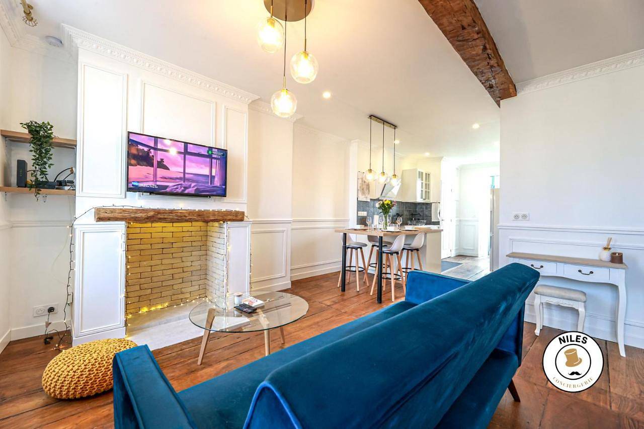 Appartement entier, L'Haussmann, Rare, Appartement Vue Château et Palmiers in Pau, Béarn