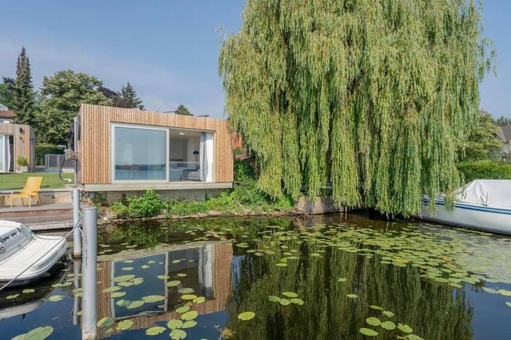 Ferienwohnung für 3 Personen, mit Terrasse und Garten sowie Sauna und Seeblick am Wannsee