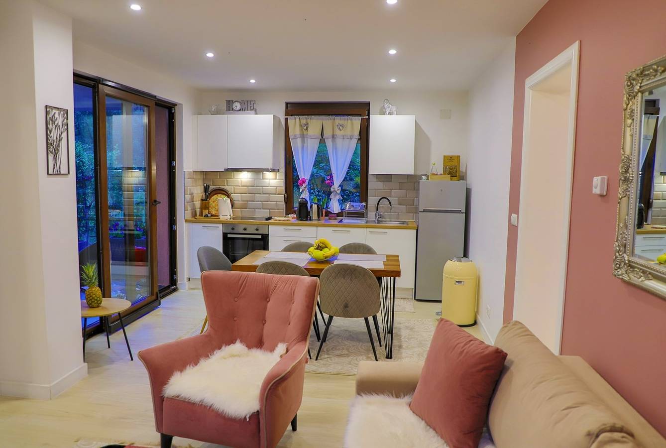 Ganze Wohnung, Ferienwohnung für 4 Personen mit Balkon/Terrasse in Bosnien und Herzegowina