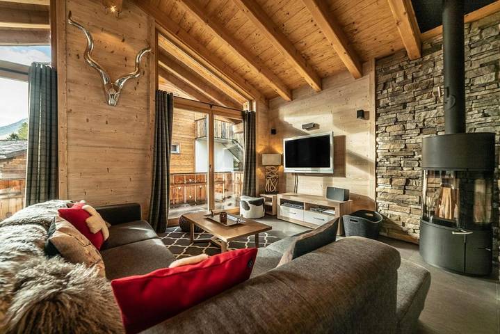 Chalet für 8 Personen, mit Balkon und Terrasse sowie Ausblick in Saas-Fee