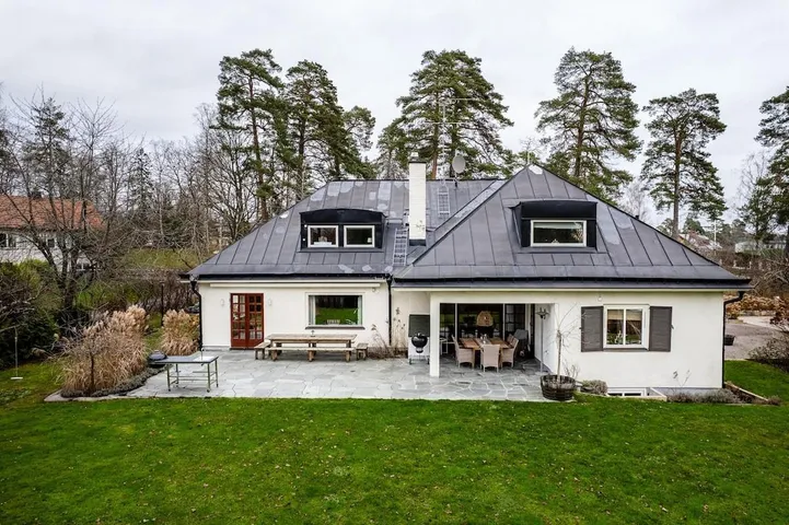 Villa für 8 Personen, mit Sauna und Whirlpool sowie Garten - 1