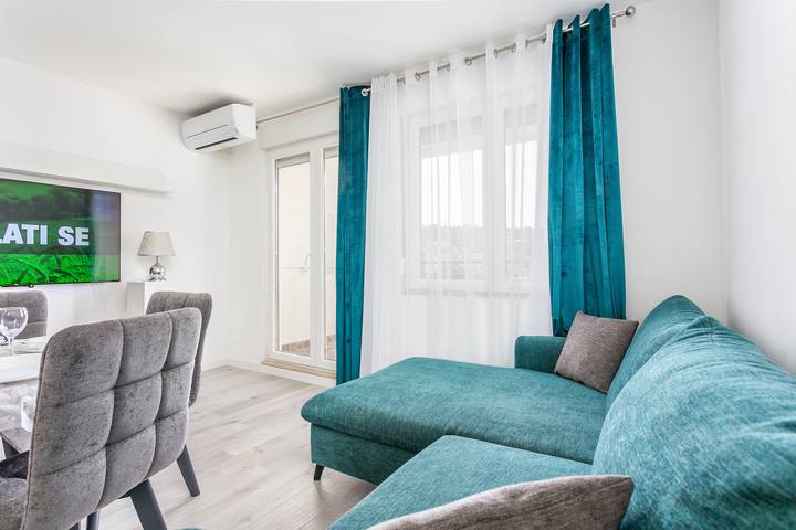 Appartement entier, Appartement de deux chambres avec la terrasse Split -a in Split, Split-Dalmatie