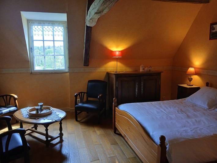 Aux Prés Rousselins en Pays d'Auge - Chambre d’hôtes  Les Toits in Courtonne-la-Meurdrac, Région de Lisieux